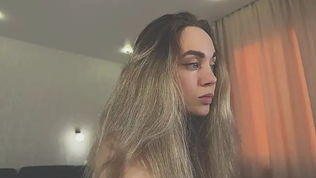 Snapshot of hotexclusive_ chatting on February 6, 2025, 4:53 am hotexclusive  online show from February 6, 2025, 4:53 am