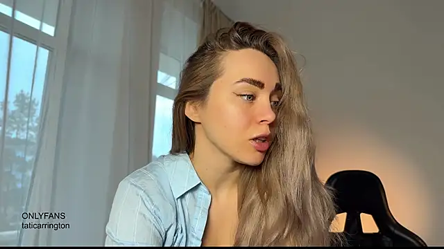 Snapshot of hotexclusive_ chatting on November 3, 2025, 4:47 am hotexclusive  online show from November 3, 2025, 4:47 am