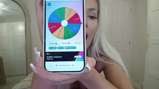 BeccaBailey online show from December 16, 2025, 8:25 pm