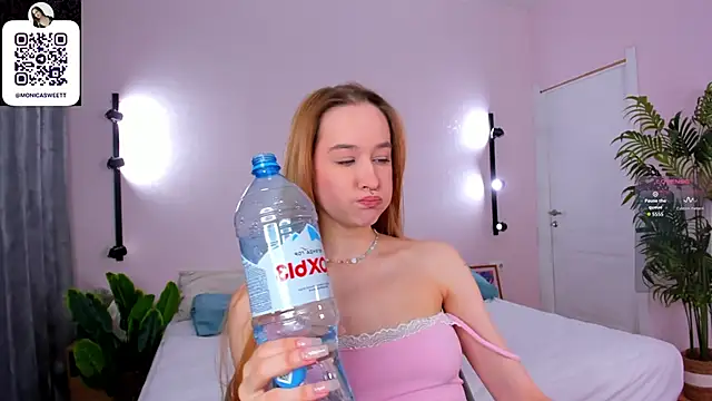 Sweett Monica online show from April 6, 2026, 12:52 am