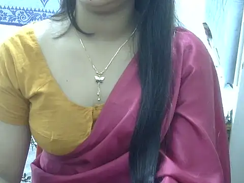 Horny desigirl online show from May 3, 2026, 5:57 am