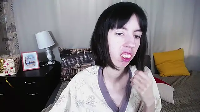 Snapshot of Unusual_G chatting on February 3, 2025, 9:30 am Unusual G online show from February 3, 2025, 9:30 am