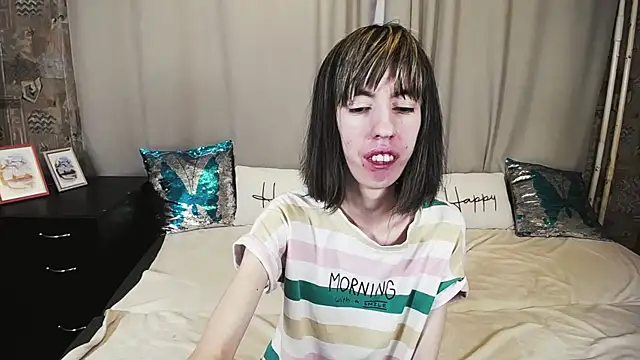 Snapshot of Unusual_G chatting on September 30, 2025, 5:45 am Unusual G online show from September 30, 2025, 5:45 am