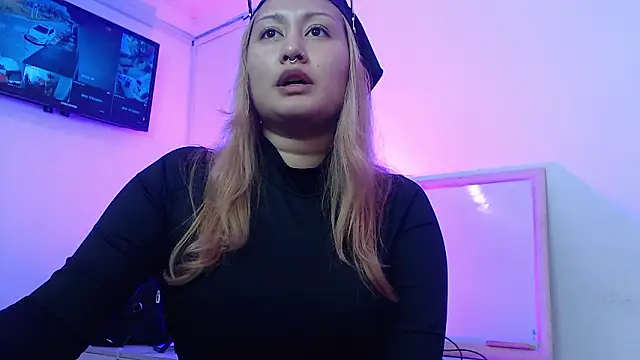 Snapshot of KorayRoussel chatting on February 28, 2026, 3:02 pm KorayRoussel online show from February 28, 2026, 3:02 pm