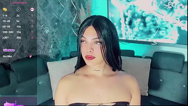 Emmaa Saenz  online show from September 13, 2025, 6:51 pm