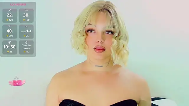 Emmaa Saenz  online show from May 27, 2026, 11:13 pm