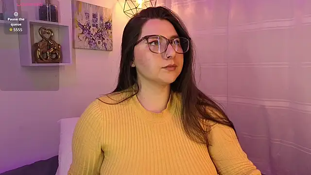 Roxxanne Bail online show from November 21, 2025, 1:37 am