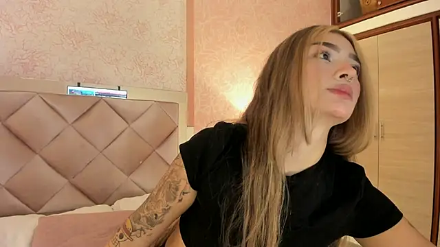 Arianavillada online show from September 11, 2025, 3:17 am