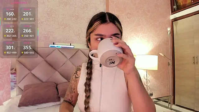 Arianavillada online show from November 20, 2025, 3:18 am