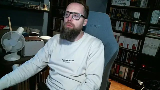 MeSteff online show from December 13, 2024, 11:39 pm