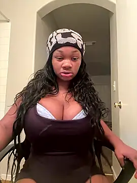 CharismaaBanx online show from January 15, 2026, 6:18 am