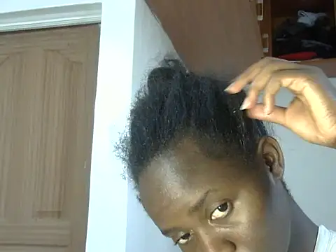 Seeexxxy-bree online show from April 17, 2026, 10:07 am