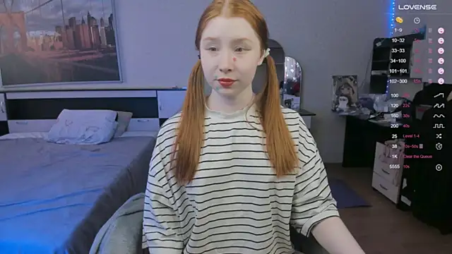 CallMeEffy1 online show from May 12, 2026, 4:48 pm