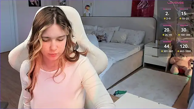 Snapshot of Frau_Lina chatting on May 23, 2026, 4:33 pm Frau Lina online show from May 23, 2026, 4:33 pm