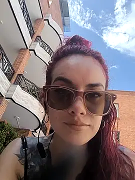 Liilith goddess  online show from November 30, 2025, 5:17 pm