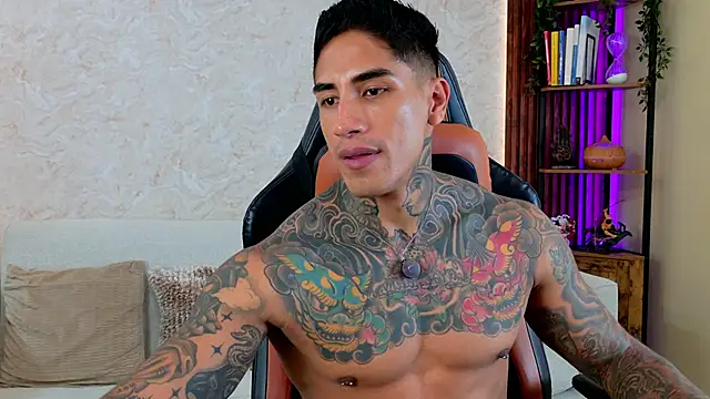 AdanReilly online show from April 1, 2026, 9:23 pm