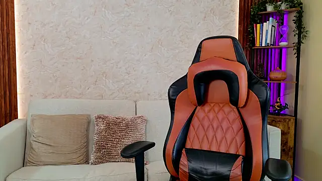 AdanReilly online show from April 4, 2026, 3:42 pm