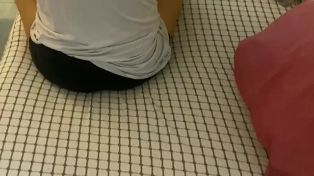 Ceyceys online show from October 7, 2025, 8:11 am