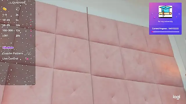 Snapshot of charlotte01__ chatting on February 3, 2025, 12:57 pm charlotte01   online show from February 3, 2025, 12:57 pm