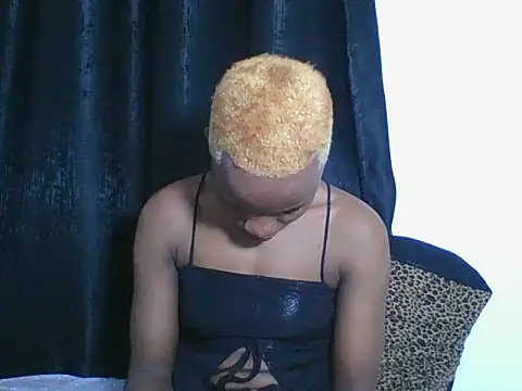 AfricanPrincess24 online show from September 19, 2025, 5:35 pm