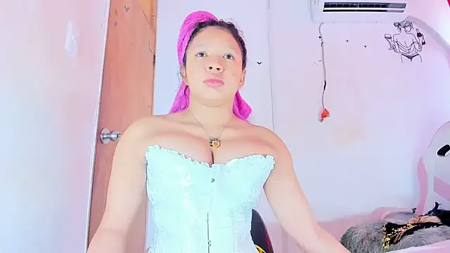 Emily Coper18 online show from March 2, 2026, 1:51 pm