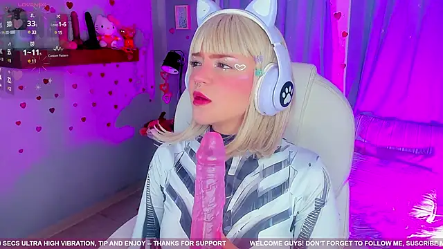 Tiny  Emmy online show from February 17, 2025, 10:25 pm