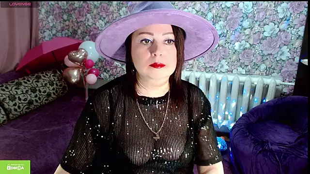 Julia-ru online show from April 13, 2026, 7:52 pm