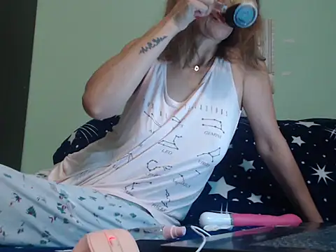 Snapshot of SexyGioconda chatting on February 15, 2025, 10:22 am SexyGioconda online show from February 15, 2025, 10:22 am