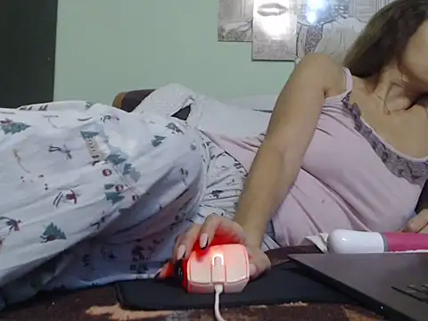 Snapshot of SexyGioconda chatting on February 20, 2025, 11:21 pm SexyGioconda online show from February 20, 2025, 11:21 pm