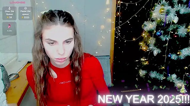 EmmyGreans online show from December 28, 2024, 9:42 am