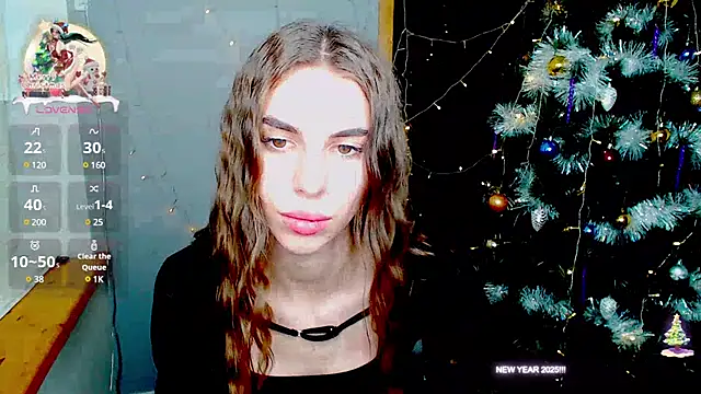 EmmyGreans online show from December 30, 2024, 12:42 pm