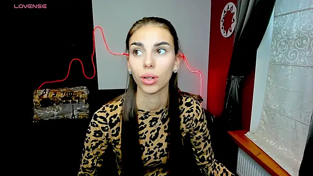 EmmyGreans online show from September 18, 2025, 6:37 am