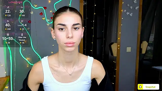 EmmyGreans online show from September 19, 2025, 5:42 am