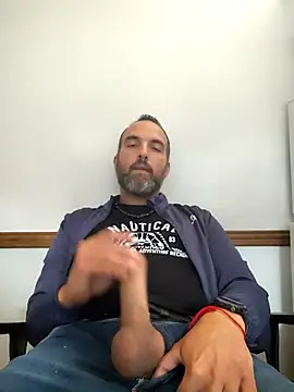 leon3875 online show from February 6, 2026, 3:37 pm