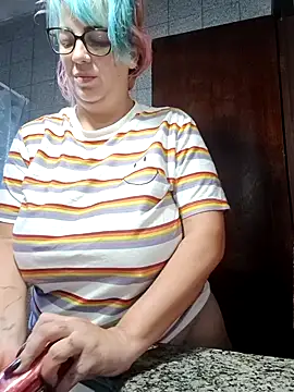 Escarlate4you  online show from March 6, 2026, 12:01 pm