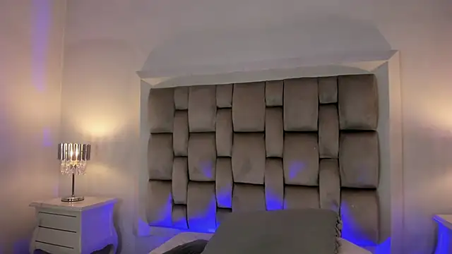 Mara Betancurt online show from February 12, 2025, 5:47 am