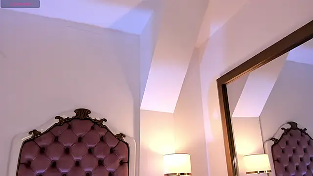 Mara Betancurt online show from September 24, 2025, 3:54 am