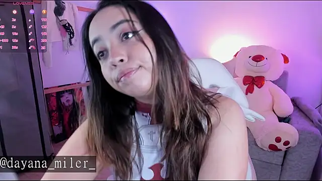 Snapshot of _dayana_miler chatting on May 25, 2026, 5:08 pm dayana miler online show from May 25, 2026, 5:08 pm
