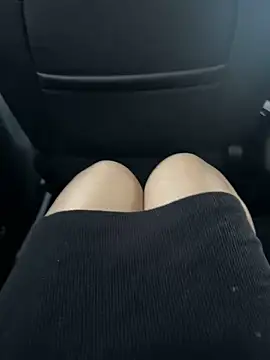 Snapshot of May-Squirt chatting on December 17, 2025, 9:04 am May-Squirt online show from December 17, 2025, 9:04 am