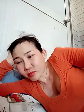 Snapshot of Ana_love2000 chatting on February 15, 2025, 8:44 am Ana love2000 online show from February 15, 2025, 8:44 am