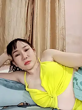 Snapshot of Ana_love2000 chatting on February 17, 2025, 1:42 pm Ana love2000 online show from February 17, 2025, 1:42 pm