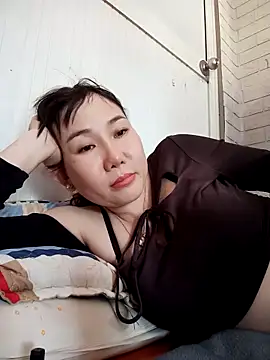 Snapshot of Ana_love2000 chatting on March 1, 2025, 5:42 am Ana love2000 online show from March 1, 2025, 5:42 am