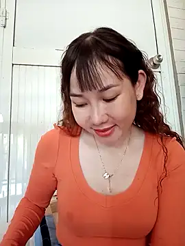 Snapshot of Ana_love2000 chatting on March 21, 2025, 1:34 am Ana love2000 online show from March 21, 2025, 1:34 am