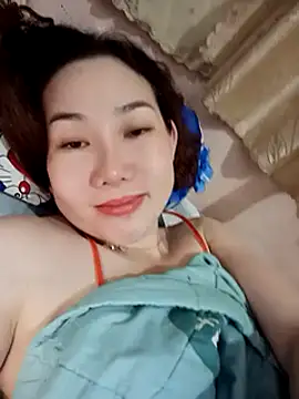 Snapshot of Ana_love2000 chatting on March 21, 2025, 3:35 pm Ana love2000 online show from March 21, 2025, 3:35 pm