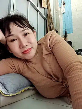 Snapshot of Ana_love2000 chatting on October 10, 2025, 2:54 am Ana love2000 online show from October 10, 2025, 2:54 am