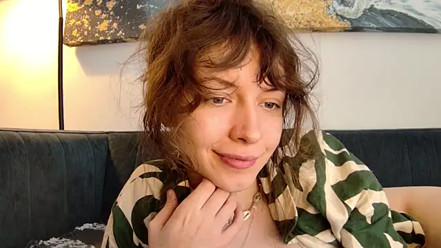 Snapshot of sun_place chatting on April 14, 2026, 7:03 am sun place online show from April 14, 2026, 7:03 am