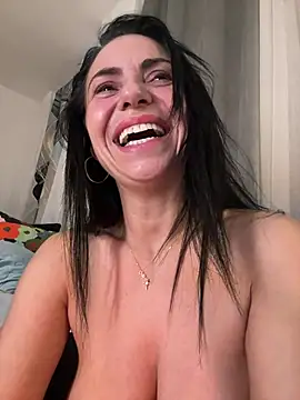 Snapshot of KimKelly13 chatting on January 27, 2025, 10:16 pm KimKelly13 online show from January 27, 2025, 10:16 pm