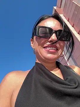 Snapshot of KimKelly13 chatting on September 14, 2025, 1:54 pm KimKelly13 online show from September 14, 2025, 1:54 pm