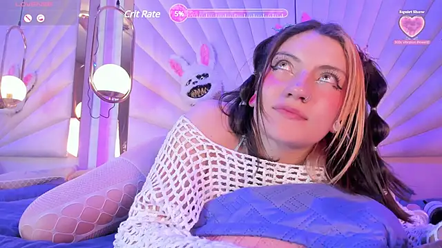 Broklinwhite  online show from January 17, 2025, 6:12 pm