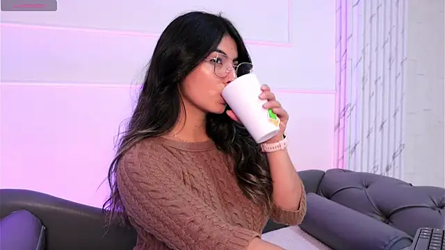 ShelleyMorell online show from March 13, 2025, 12:35 pm